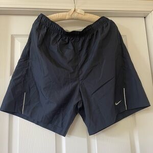 Men’s Navy Nike Shorts - XL